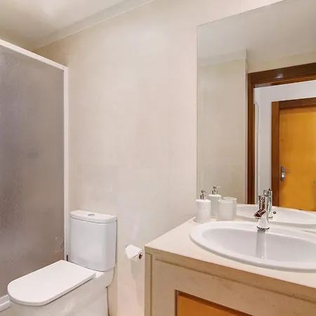 Do Vale T2 Apartman *